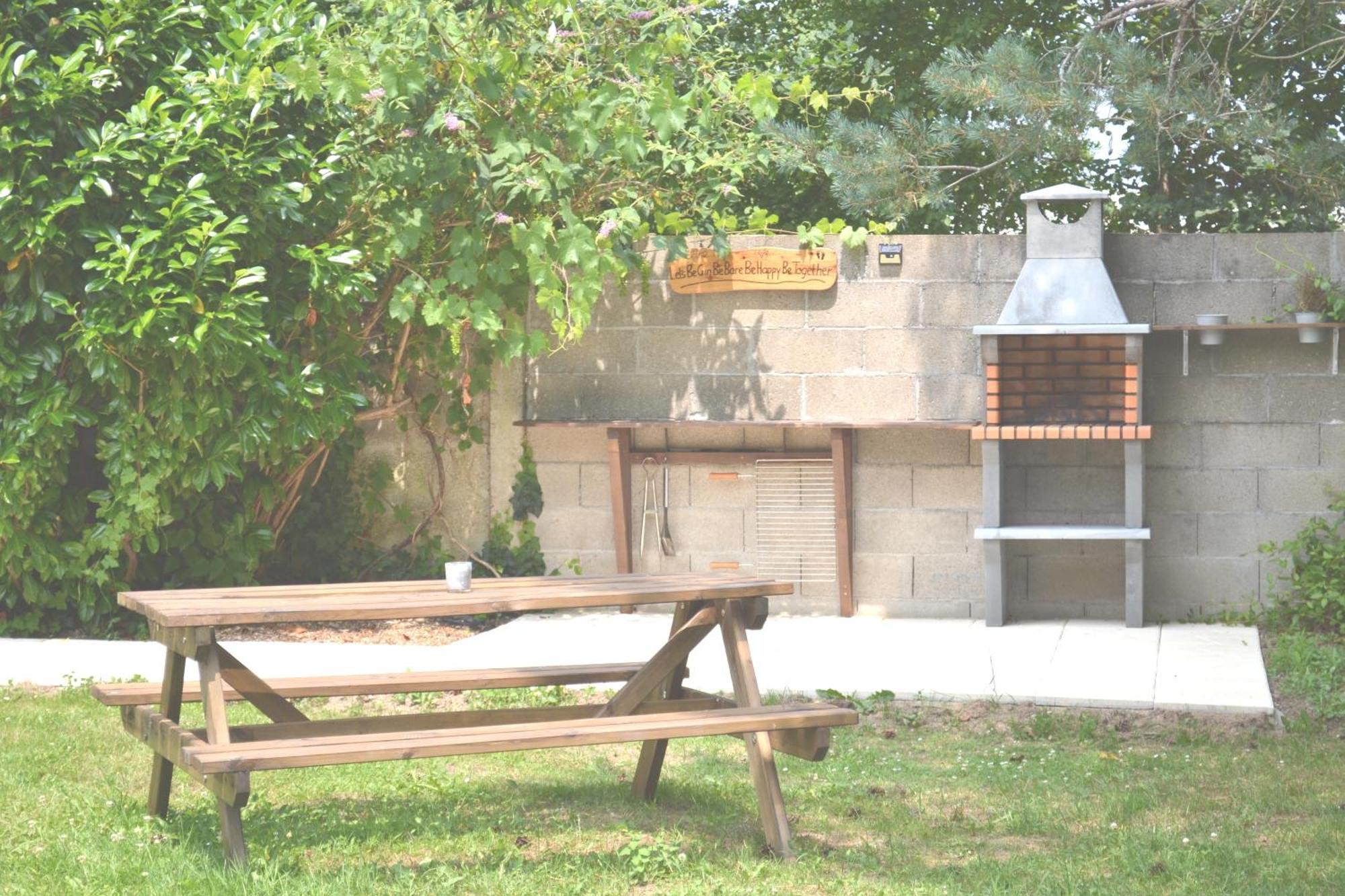 Les Bruyeres B&B Montbron Kültér fotó